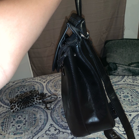 Black leather backpack - Picture 6 of 7